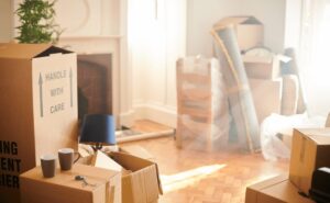 不用品回収が高い理由とは？相場の仕組みと安くする3つのコツを解説