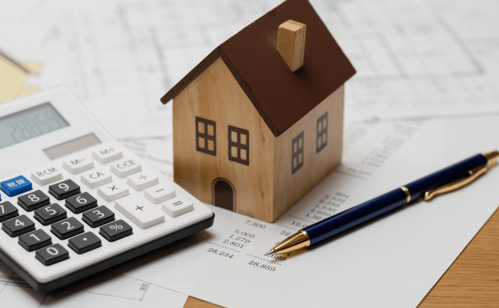 不用品回収が10万円って高い？費用の内訳と相場・安く抑えるコツ