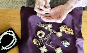 遺品整理と不用品回収の違いとは？費用相場・見積もり注意点・業者選びまで徹底解説