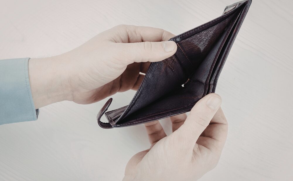 お金がない場合でもゴミ屋敷は片付けられる?