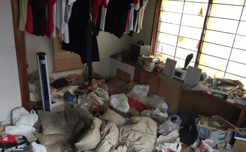 生活保護のゴミ屋敷片付け費用はいくら？家財処分料・粗大ゴミ無料制度・ケースワーカー対応を解説